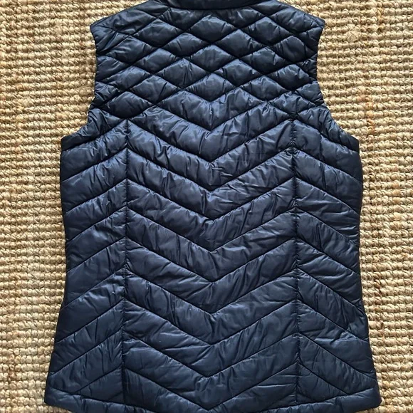 Women's Navy Rab Down Vest - Picture 2 of 4